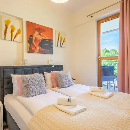 Tower 22 In Ruhigem Stadtviertel By Interhome